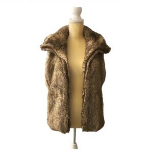 C. Wonder Faux Leather Vest with Gold Double-Zipper & Pockets Sz S